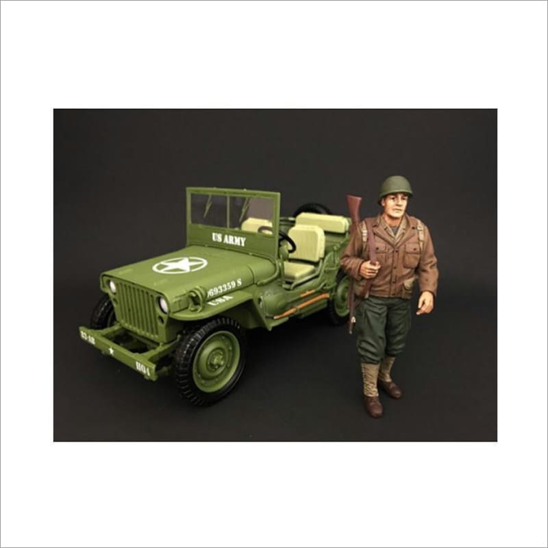 US Army WWII Figure I For 1:18 Scale Models by American Diorama - Accessories